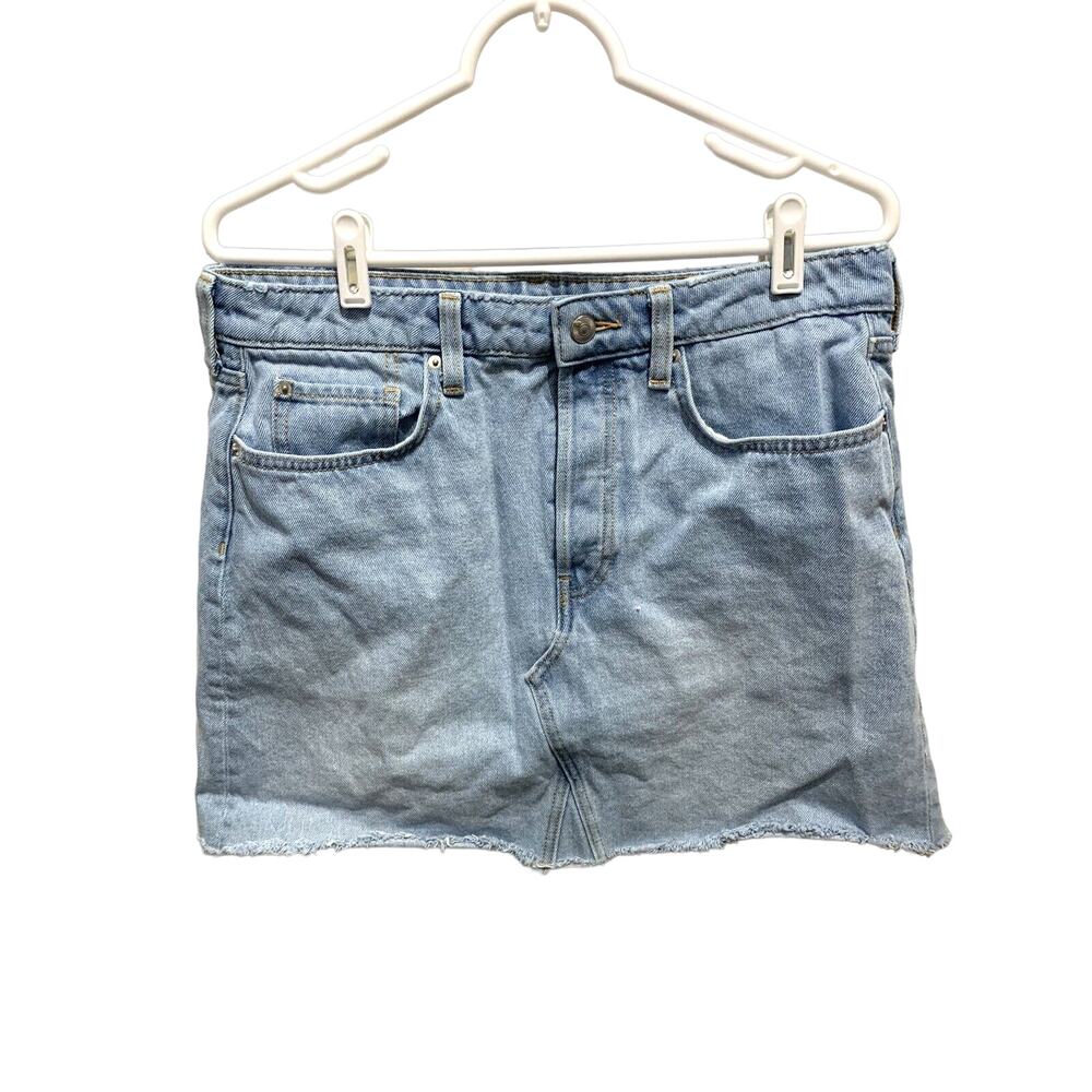 Women’s HM Pale Blue Heavy Weight Cotton Denim Short Mini Skirt in Size Large 12